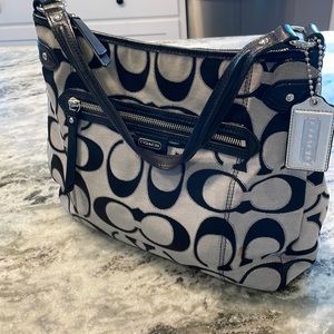 Coach Daisy Signature Outline Metallic Shoulder Hobo Bag Multicolor D1361-F23918